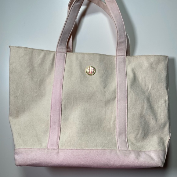 Lilly Pulitzer Handbags - Lilly Pulitzer canvas tote bag